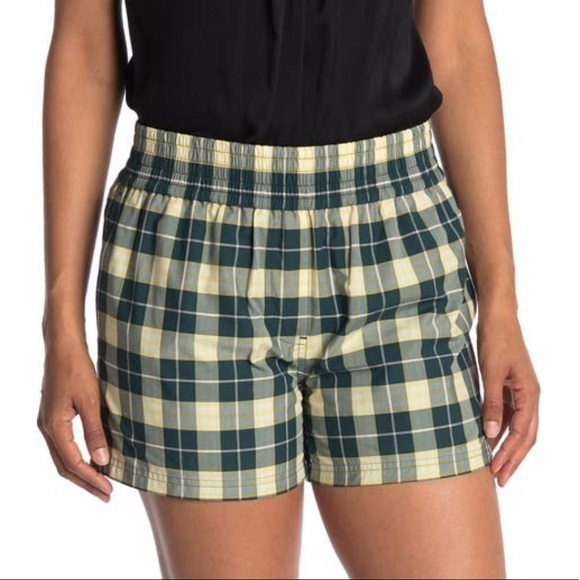 NWT Burberry Women’s Plaid Summer Shorts Size 6 - Picture 1 of 16